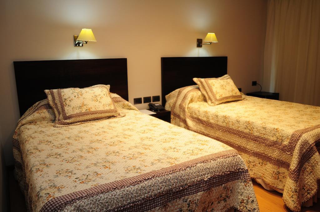 Hotel Euzko Alkartasuna Macachín Habitación foto
